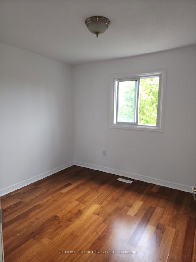21 Trawley Cres, House other with 3 bedrooms, 2 bathrooms and 2 parking in Ajax ON | Image 13