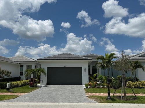 187 Se Via Sangro, Port St Lucie, FL, 34952-6261 | Card Image