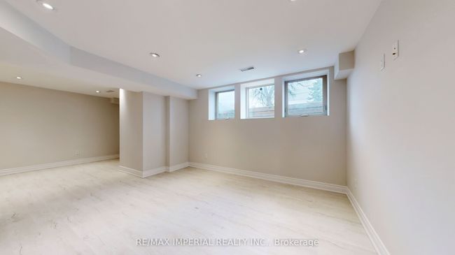 9 Hilda Ave, House other with 5 bedrooms, 6 bathrooms and 5 parking in North York ON | Image 21