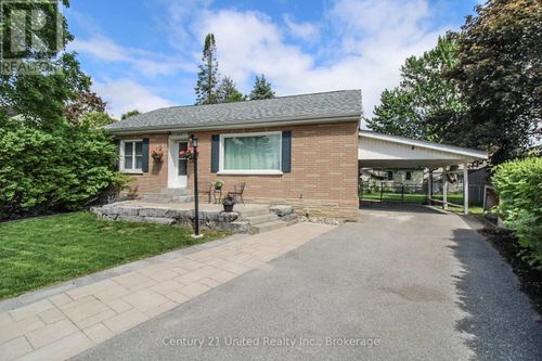 822 Argyle St, Peterborough, ON, K9H5T3 | Card Image