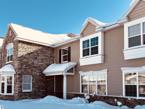 32-3247 Wexford Drive, Traverse City, MI, 49685 | Card Image