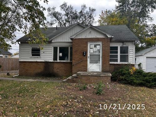 19 Charles Dr, Rantoul, IL, 61866-2618 | Card Image