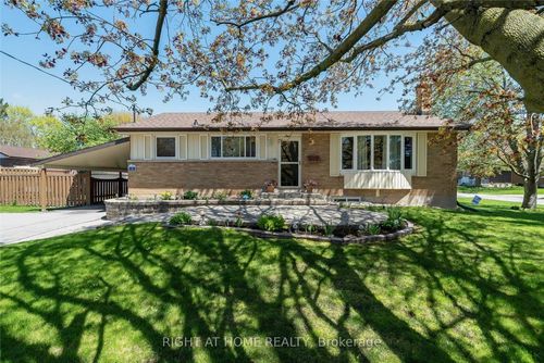 main-floor-5 Parkway Crescent, Clarington, ON, L1C1B8 | Card Image