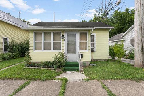 412 Queen St, Goshen, IN, 46528-2511 | Card Image