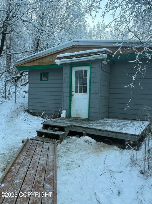 18676 Amonson Rd, Chugiak, AK, 99567-6808 | Card Image