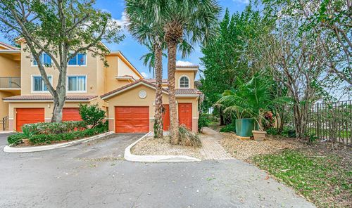 206-900 Scotia Dr, Hypoluxo, FL, 33462-7028 | Card Image