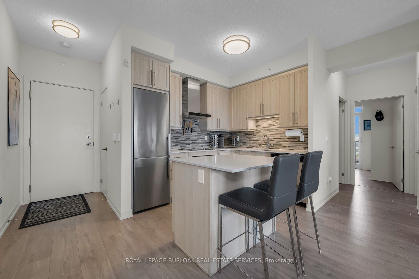 1602 - 2093 Fairview St, Sold in Burlington - eXp Realty