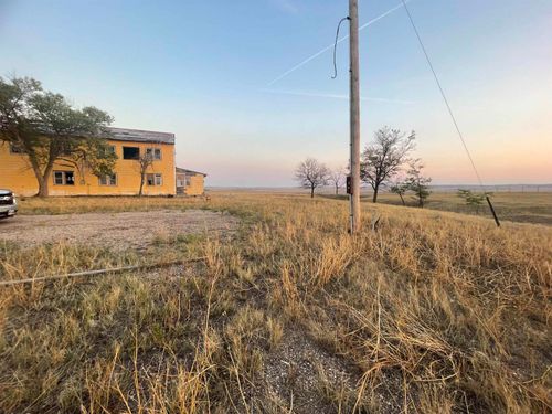 10933 Harney Rd, Edgemont, SD, 57735-7302 | Card Image