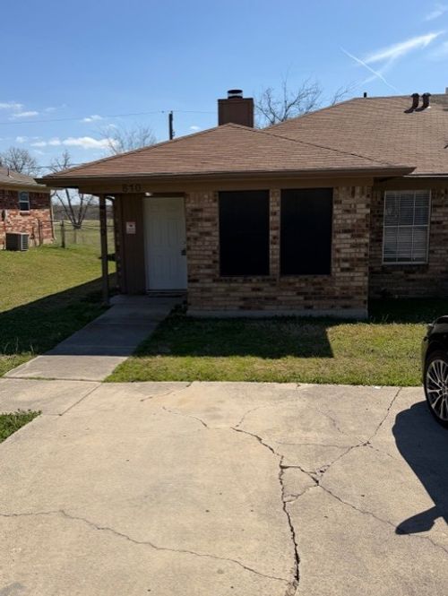 810 Woodland Ct, Kennedale, TX, 76060-5450 | Card Image