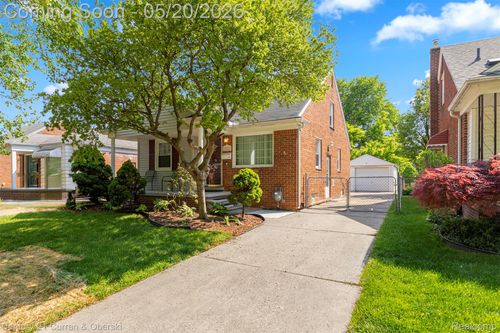 15587 Russell Ave, Allen Park, MI, 48101-2723 | Card Image