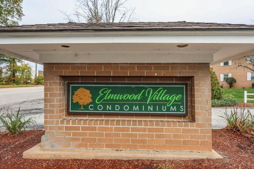 915 Elmwood Dr, Hudson, NH, 03051-3247 | Card Image