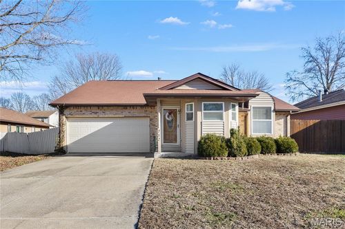712 Oak Hollow Ct, O Fallon, IL, 62269-3005 | Card Image