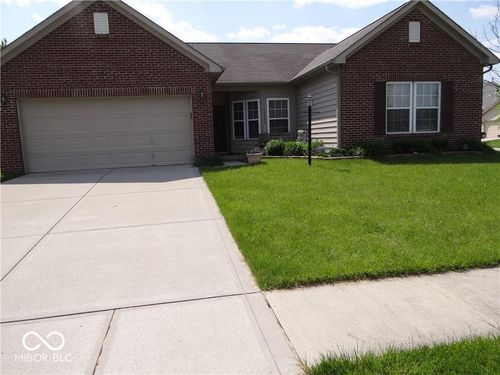 12302 Sagamore Woods Dr, Fishers, IN, 46037-3981 | Card Image