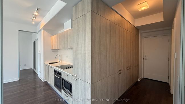 612 - 50 Charles St E, Condo with 2 bedrooms, 1 bathrooms and null parking in Toronto ON | Image 21