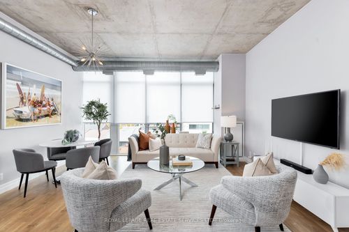 520-388 Richmond St W, Toronto, ON, M5V3P1 | Card Image