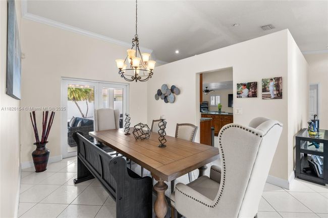 14288 Sw 21 St Ter, House other with 4 bedrooms, 4 bathrooms and null parking in Miami FL | Image 7