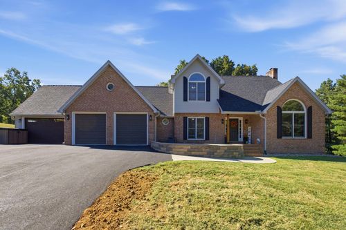 3800 Heather Way, Somerset, KY, 42503-9523 | Card Image