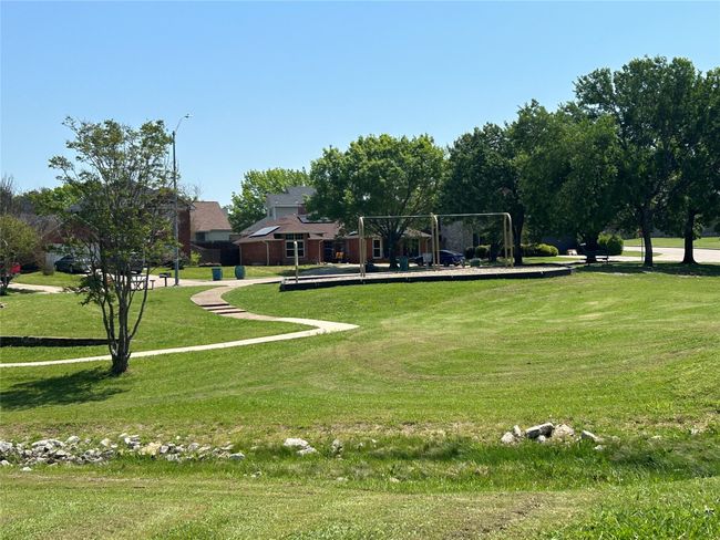 1712 Creekside Ave, House other with 4 bedrooms, 2 bathrooms and null parking in Sherman TX | Image 26