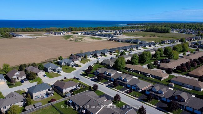 489 Andrew St, Condo with 2 bedrooms, 2 bathrooms and 2 parking in Port Elgin ON | Image 30