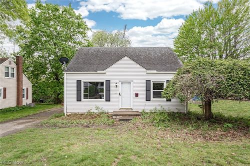 106 E Dresden Ave, Akron, OH, 44301-2929 | Card Image