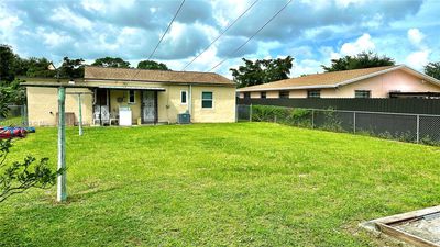 850 Nw 128th St, House other with 2 bedrooms, 1 bathrooms and null parking in North Miami FL | Image 2