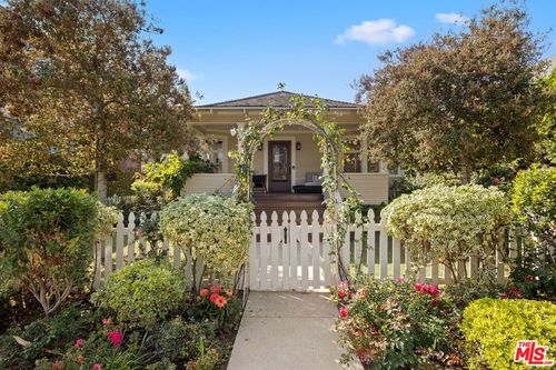 954 5th St, Santa Monica, CA, 90403-2610 | Card Image