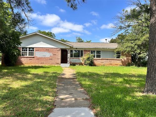 306 Bayless Dr, Euless, TX, 76040-4512 | Card Image