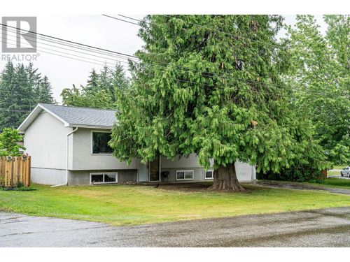 1981 Maddocks Rd, Revelstoke, BC, V0E2S1 | Card Image