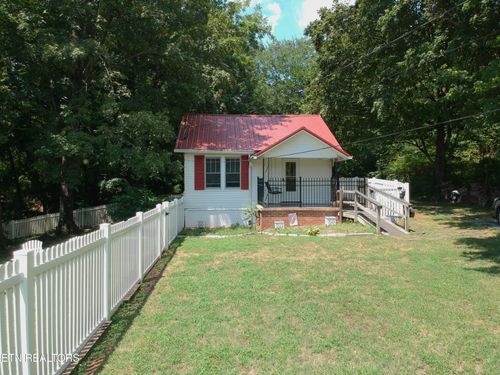 10719 Lake Ridge Dr, Knoxville, TN, 37934-5016 | Card Image