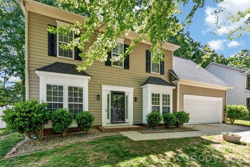 134 Meadow Pond Ln, Mooresville, NC, 28117-4347 | Card Image