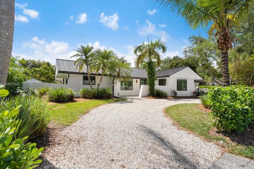 7864 Sw 179th Ter, Palmetto Bay, FL, 33157-6213 | Card Image