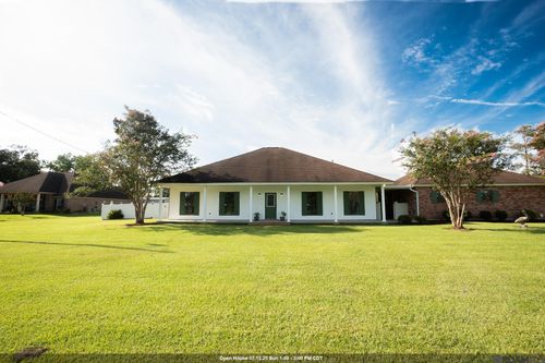 14015 A Poirrier Rd, Gonzales, LA, 70737-7251 | Card Image