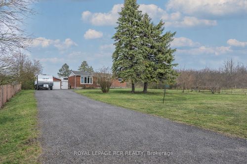 2872 Sunset Dr, Brechin, ON, L0K1B0 | Card Image