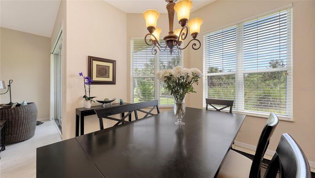 301B2 - 301 Ravinia Cir, Condo with 3 bedrooms, 2 bathrooms and null parking in VENICE FL | Image 15