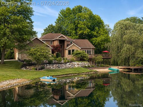 2547 S Shore Dr, Flushing, MI, 48433-3505 | Card Image