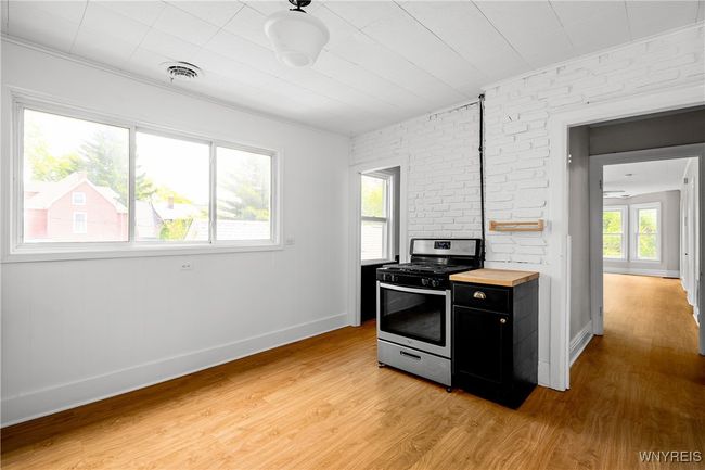204 Woodside Ave, Home with 6 bedrooms, 2 bathrooms and null parking in Buffalo NY | Image 31