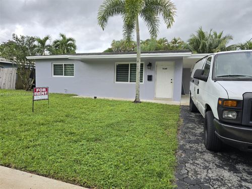 5189 Sw 95th Ave, Cooper City, FL, 33328-4140 | Card Image