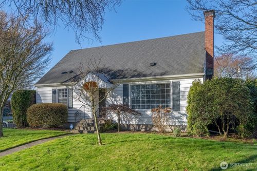 1403 18th Avenue, Longview, WA, 98632 | Card Image