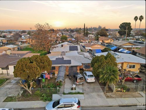 216 Browning Rd, Mc Farland, CA, 93250-1414 | Card Image