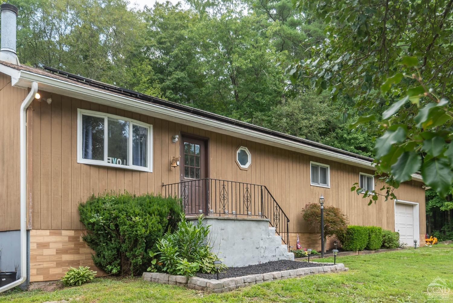Mountain Ave, Cairo, NY 12413