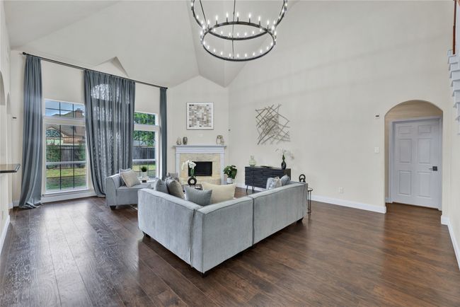 8620 Thistle Ridge Ter, House other with 4 bedrooms, 4 bathrooms and null parking in Fort Worth TX | Image 9