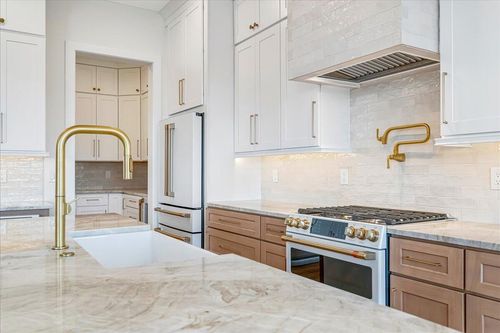 901 Bellerive Blvd, Nicholasville, KY, 40356 | Card Image