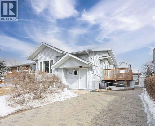 609 22 Street, Wainwright, AB, T9W1J1 | Card Image