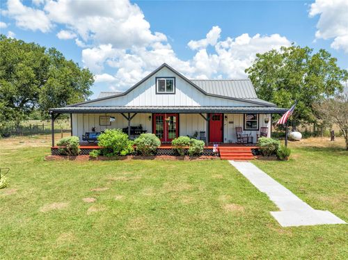 2666 County Road 247, Moulton, TX, 77975-4642 | Card Image