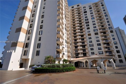 12e-1865 S Ocean Dr, Hallandale Beach, FL, 33009-7606 | Card Image