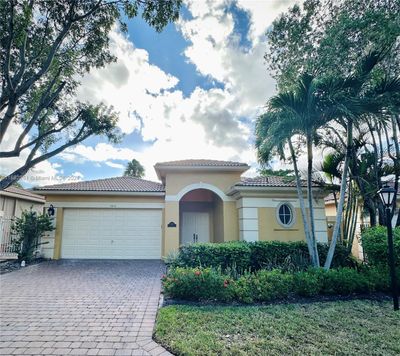 5810 Nw 123rd Ave, House other with 4 bedrooms, 3 bathrooms and null parking in Coral Springs FL | Image 2