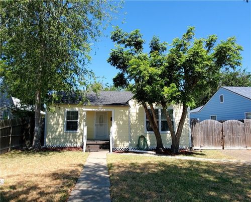 2806 Topeka St, Corpus Christi, TX, 78404-1755 | Card Image