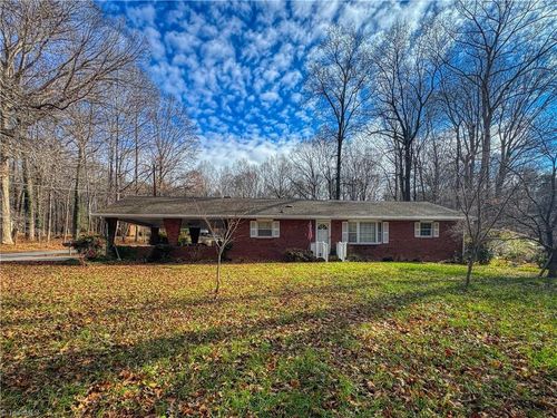 195 Claybon Dr, Advance, NC, 27006 | Card Image