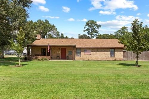 4902 Magnolia Ln, Old River Winfree, TX, 77535-1684 | Card Image