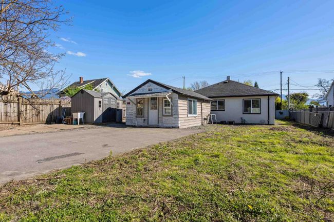 46073 Fourth Avenue, House other with 3 bedrooms, 2 bathrooms and 10 parking in Chilliwack BC | Image 19
